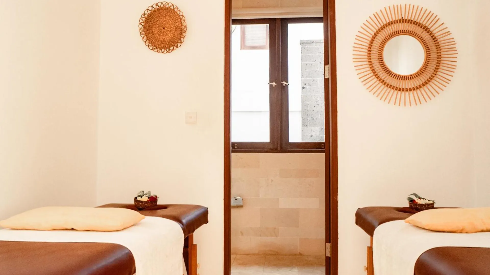 Luxurious Escape In Uluwatu - Ocean Villa With 5 Bedroom And Private Pool 0*, Uluwatu (Bali)