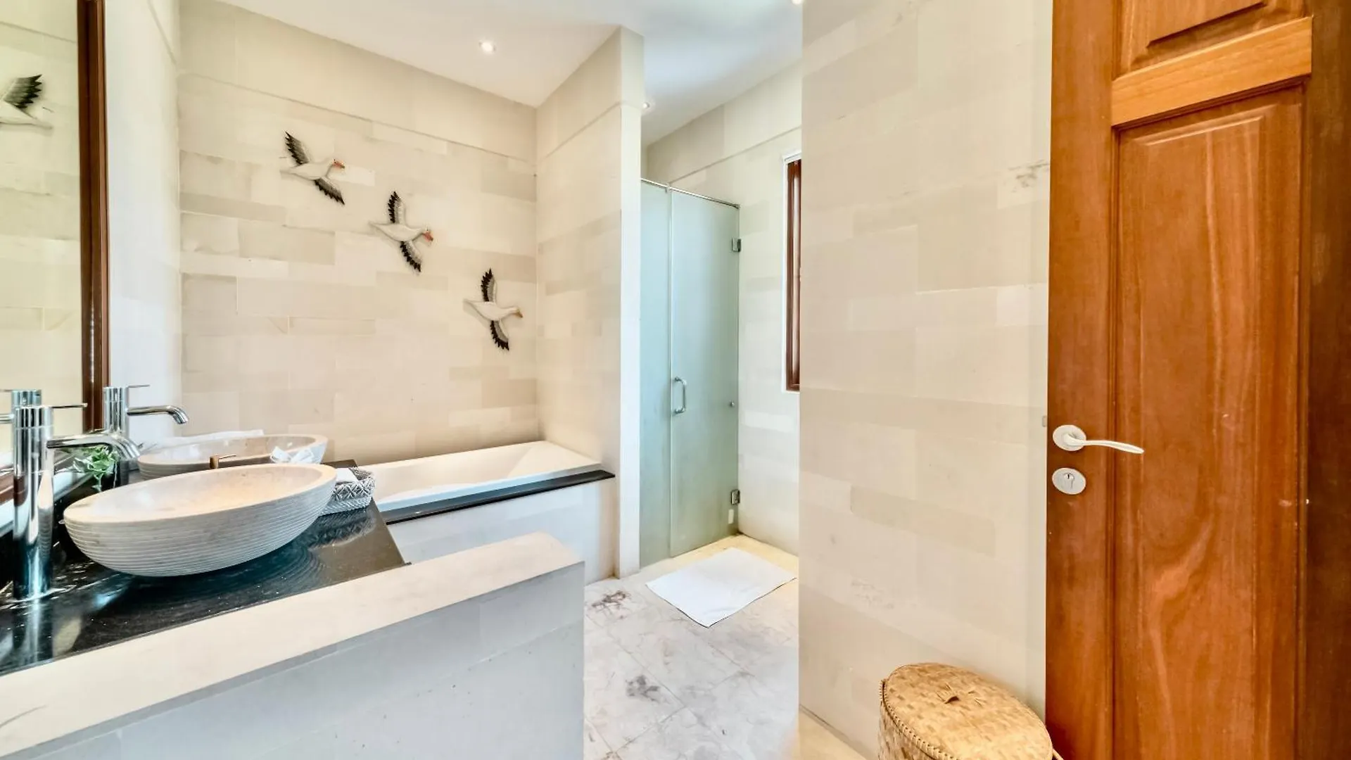 Luxurious Escape In Uluwatu - Ocean Villa With 5 Bedroom And Private Pool  Uluwatu (Bali)