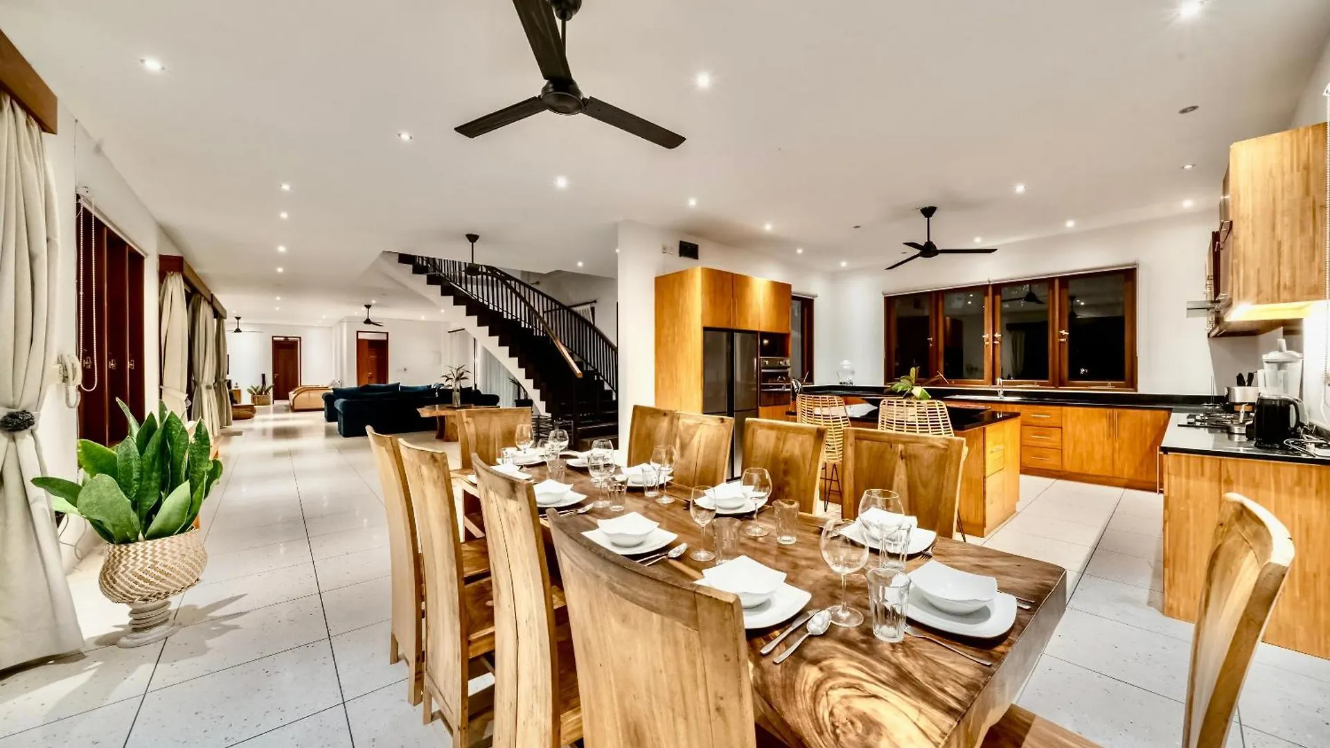 Luxurious Escape In Uluwatu - Ocean Villa With 5 Bedroom And Private Pool  Uluwatu (Bali)