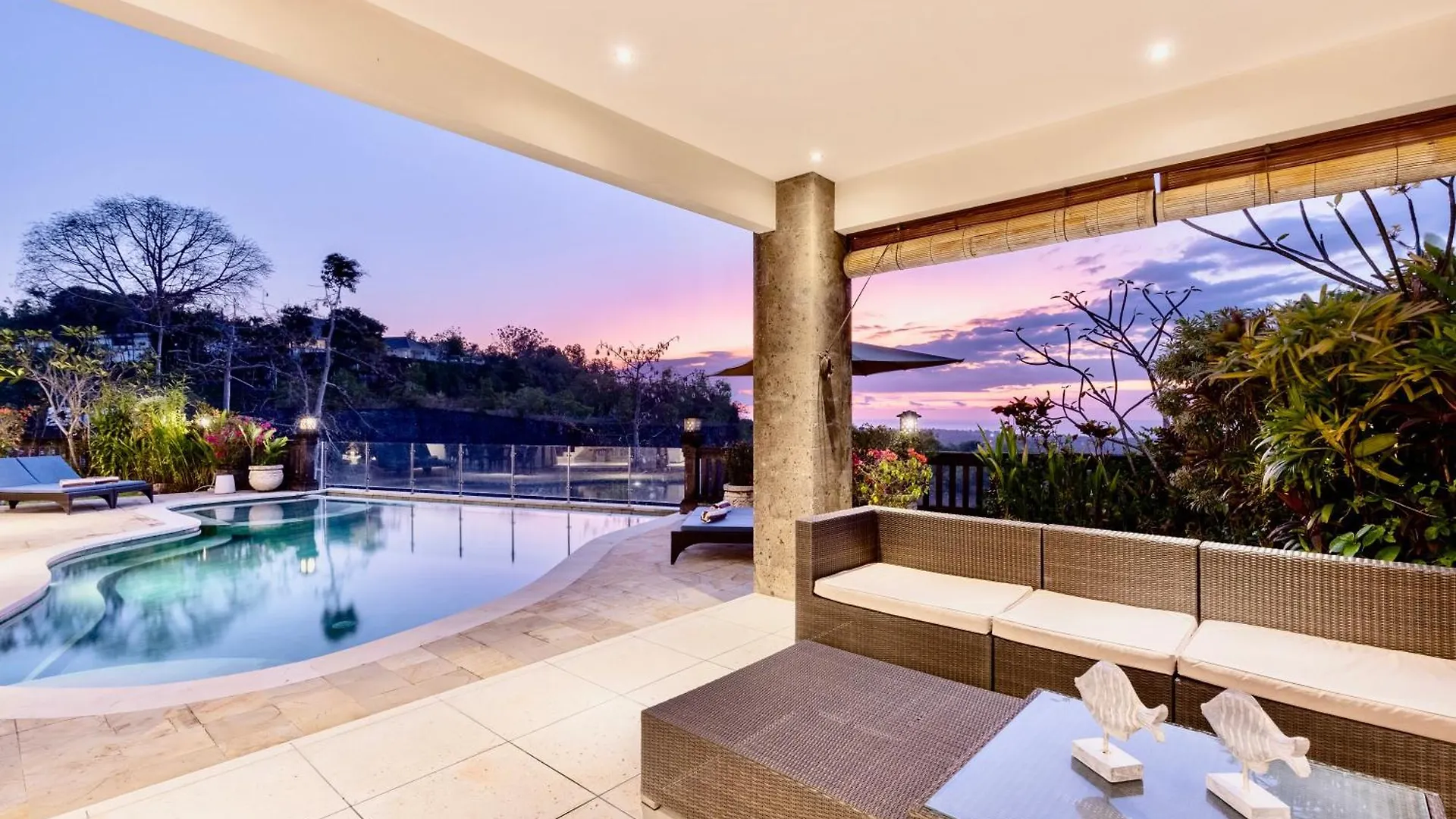 Luxurious Escape In Uluwatu - Ocean Villa With 5 Bedroom And Private Pool