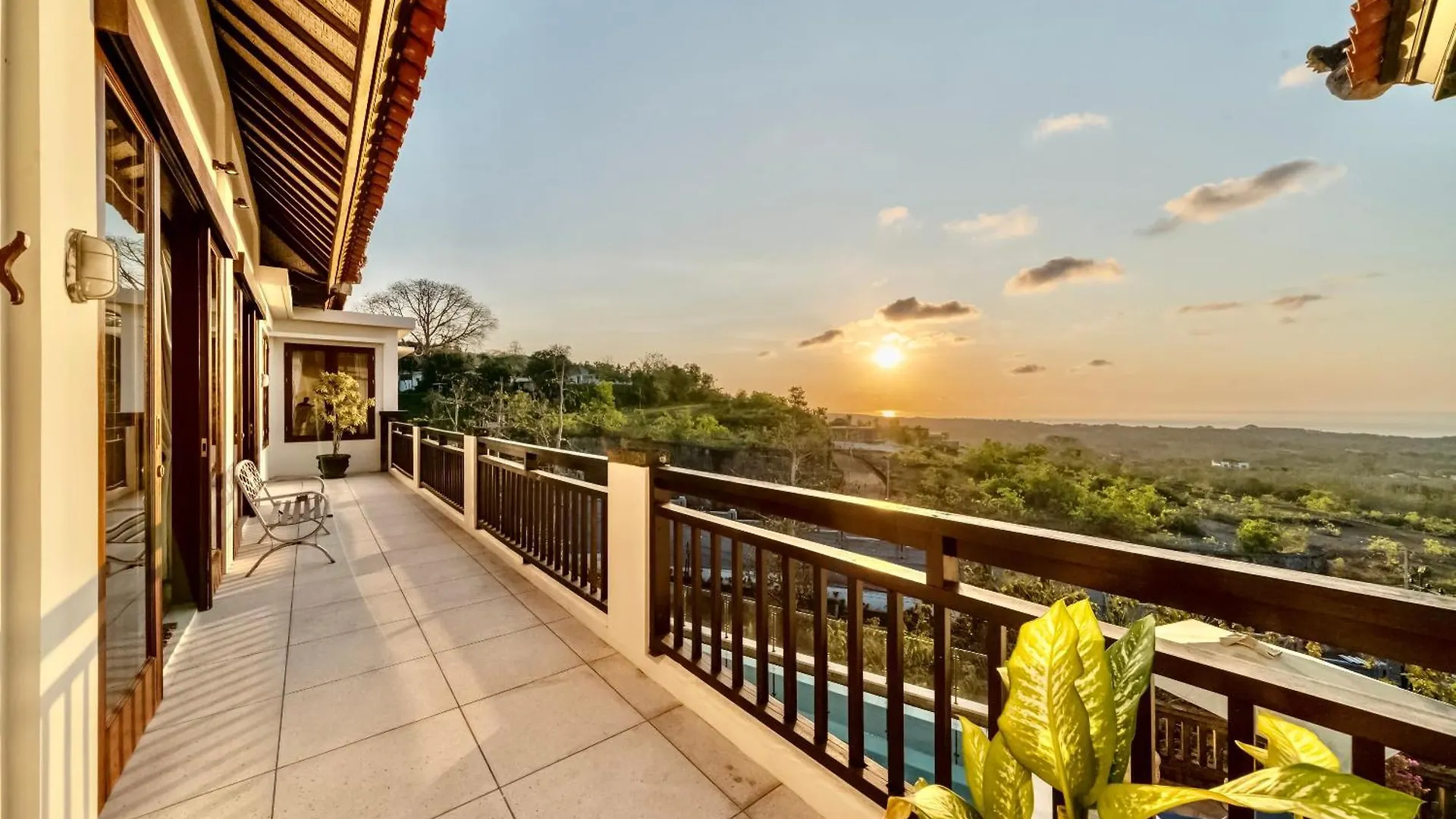 Luxurious Escape In Uluwatu - Ocean Villa With 5 Bedroom And Private Pool