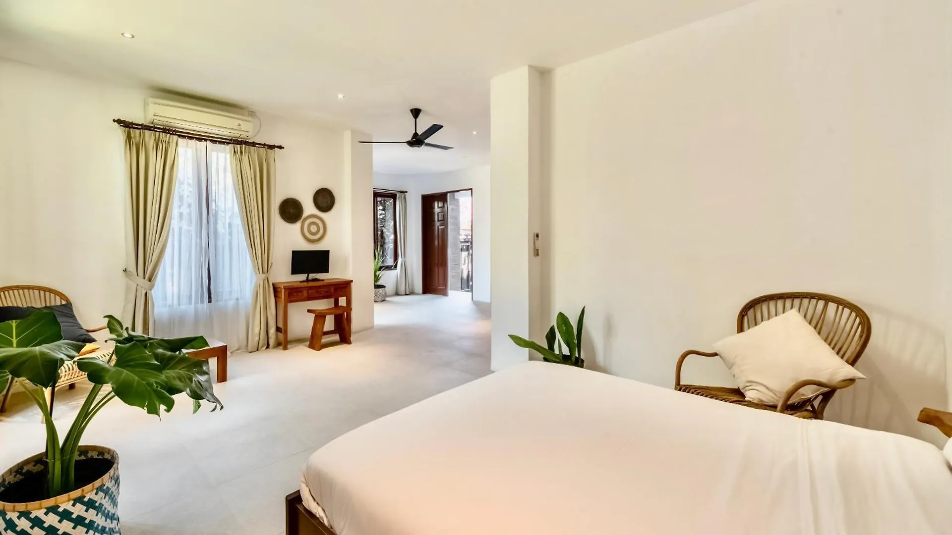 Luxurious Escape In Uluwatu - Ocean Villa With 5 Bedroom And Private Pool