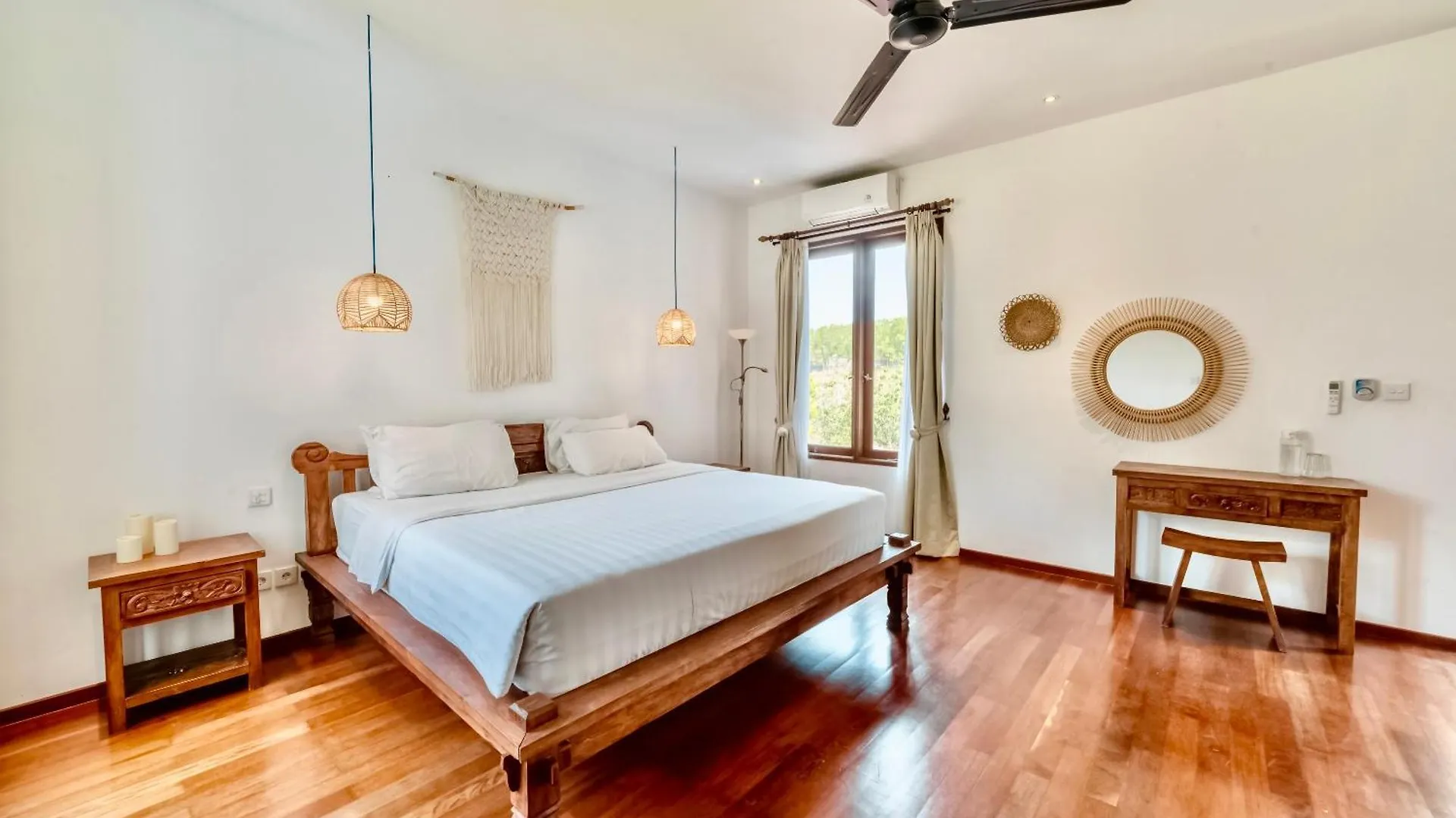 Luxurious Escape In Uluwatu - Ocean Villa With 5 Bedroom And Private Pool