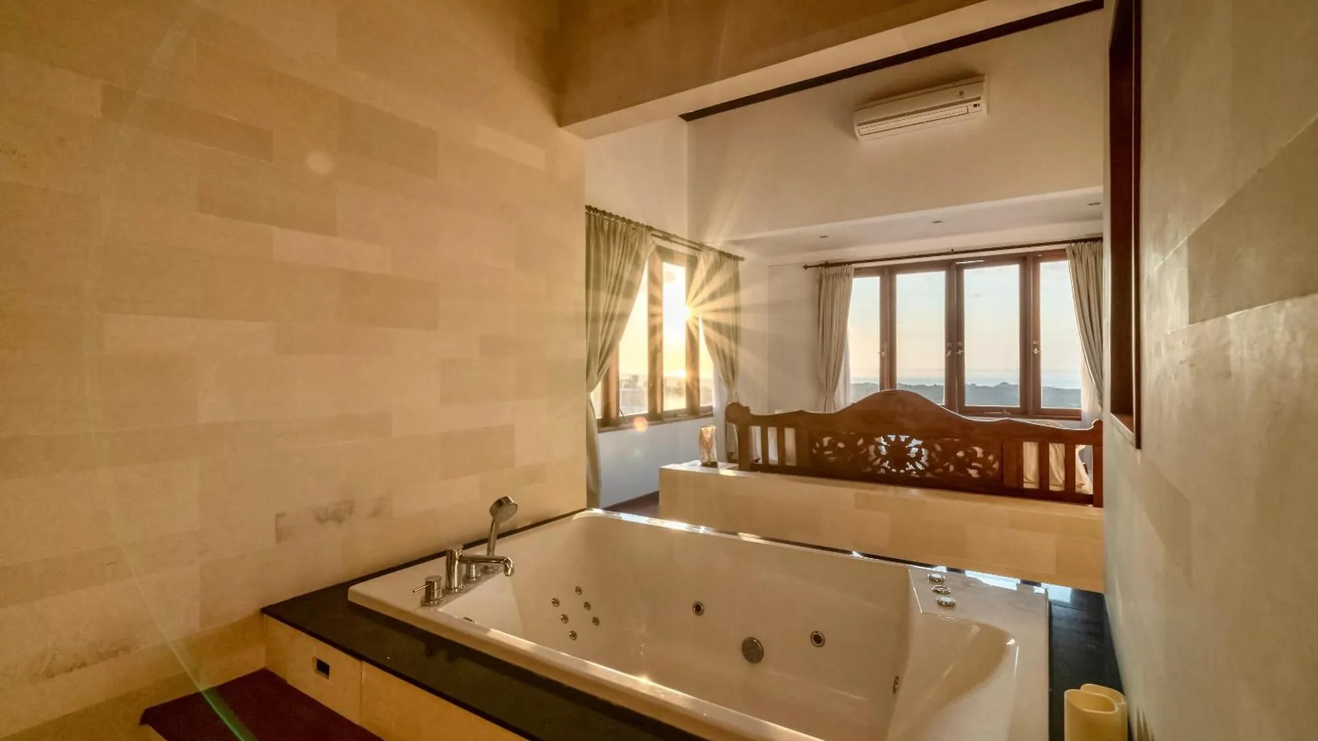 Luxurious Escape In Uluwatu - Ocean Villa With 5 Bedroom And Private Pool